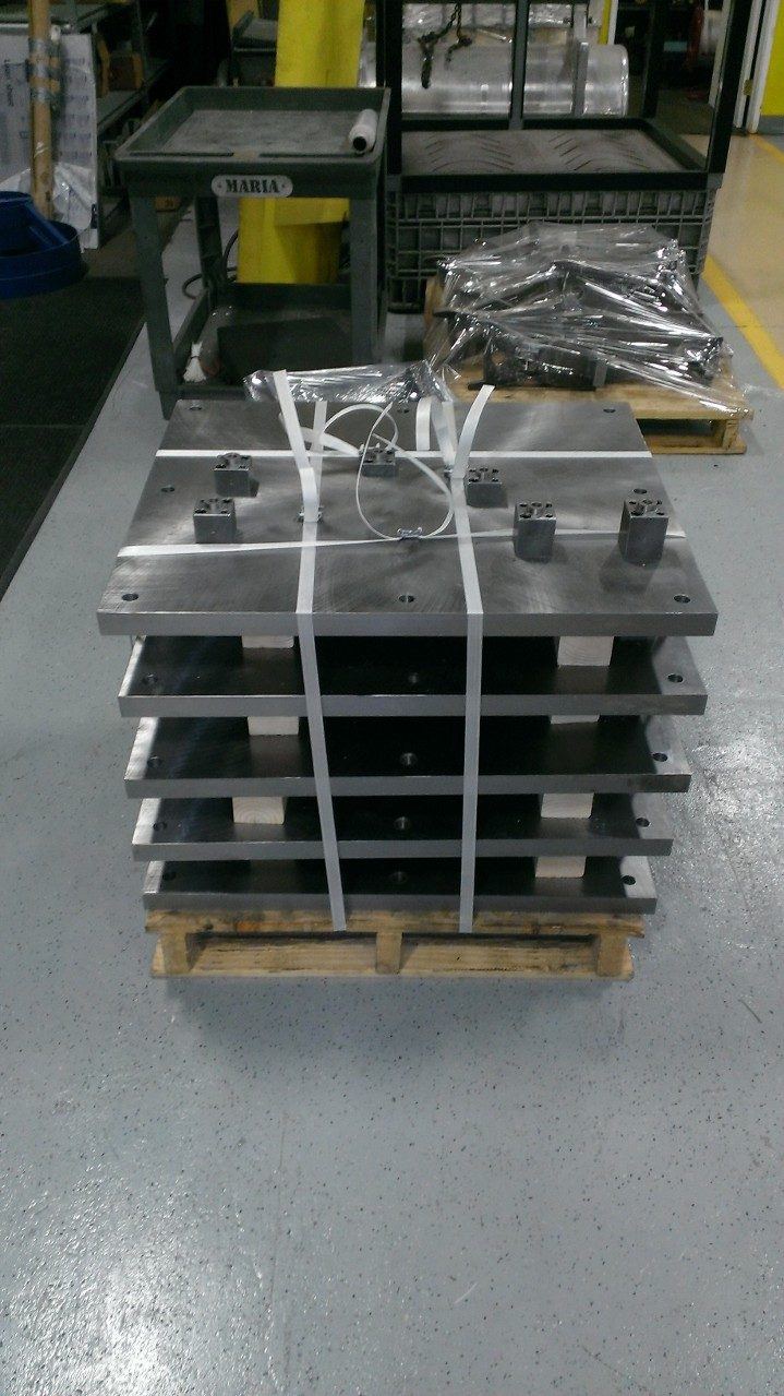 Landing-gear fixture plate